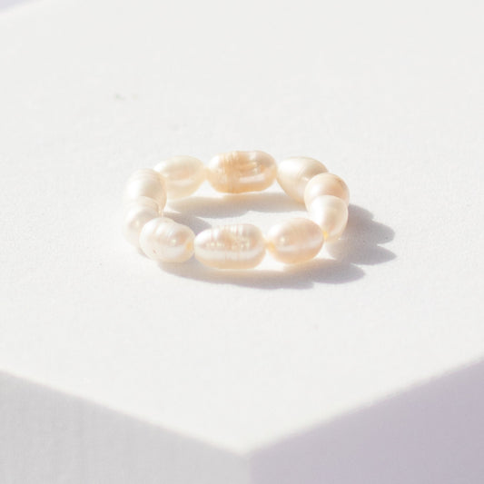 Elastischer Süßwasser Perlen Ring Serra - NONOSH